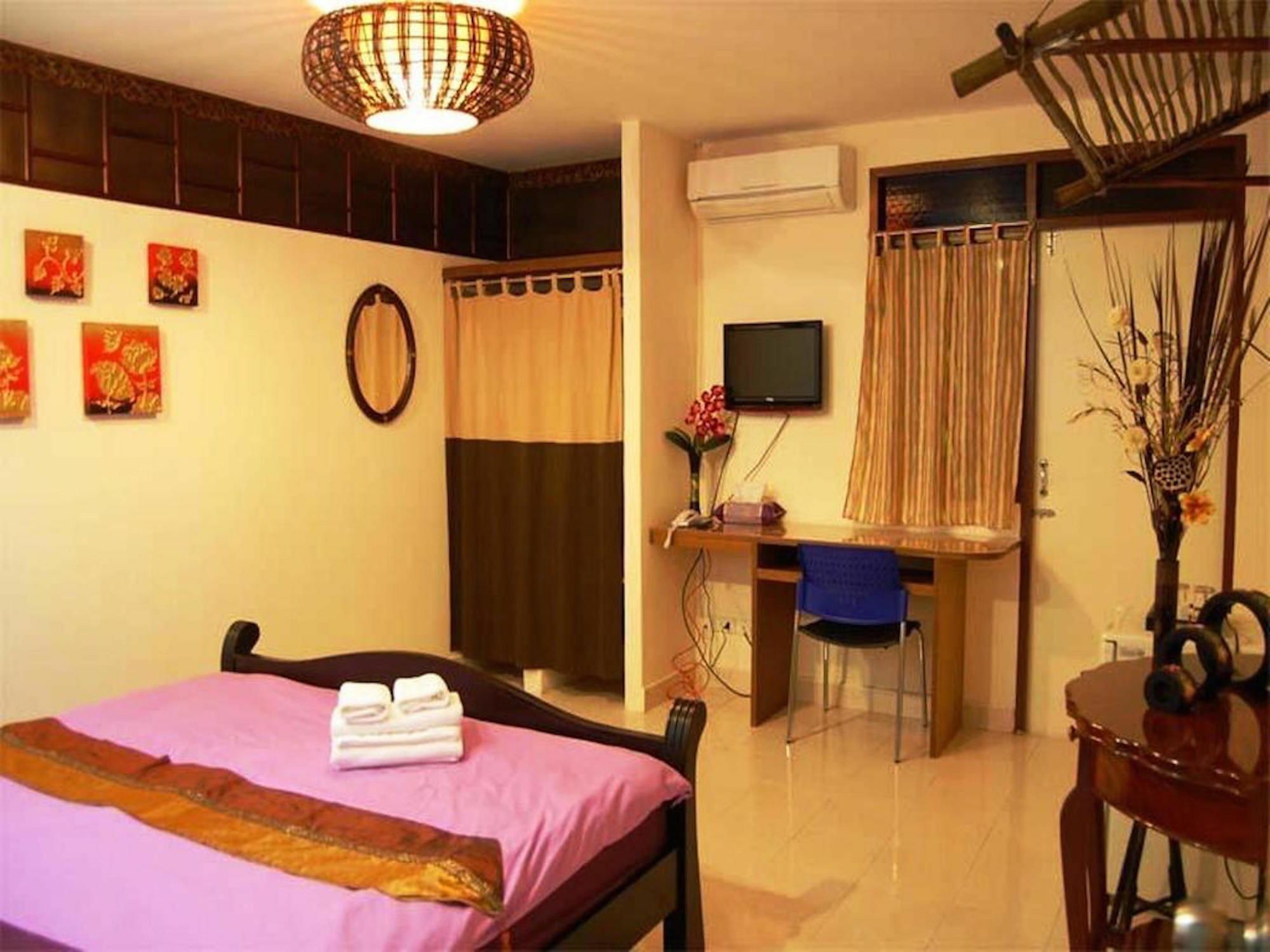 بانكوك Vareevara Apartment المظهر الخارجي الصورة