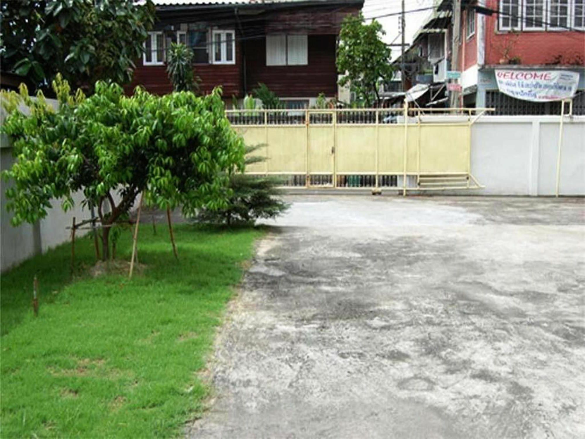 بانكوك Vareevara Apartment المظهر الخارجي الصورة